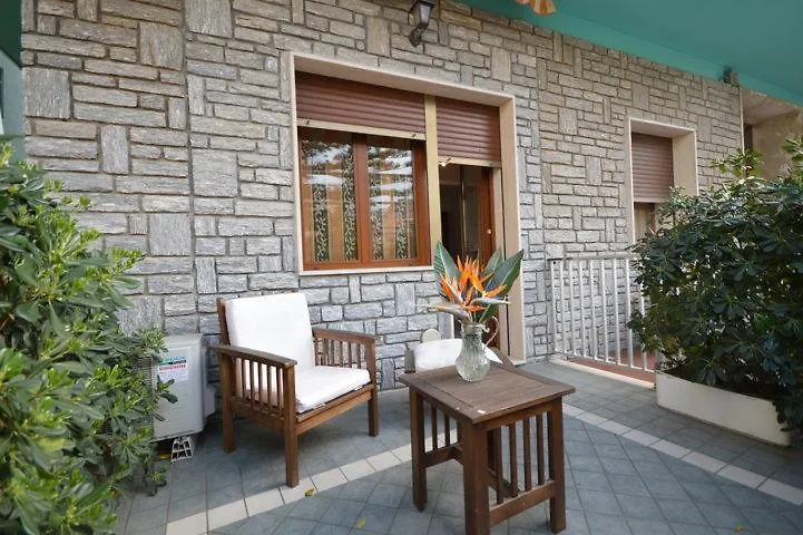 Riva Beach Apartment Riva Ligure
