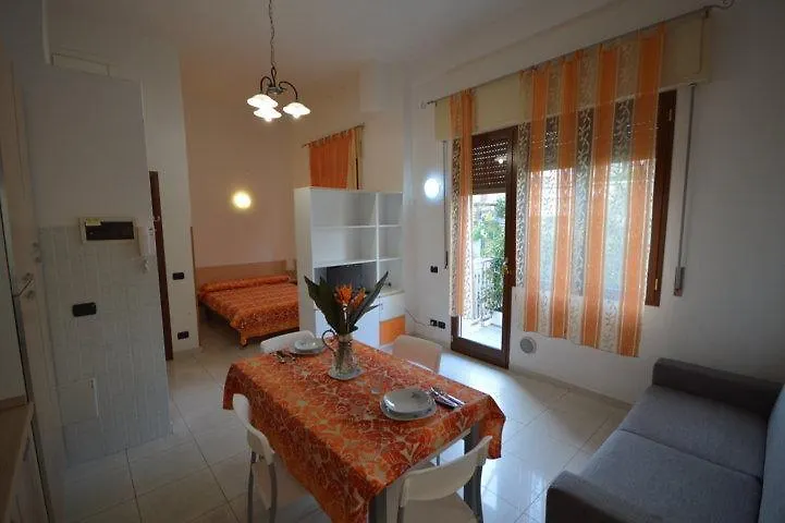 Riva Beach Apartment Riva Ligure