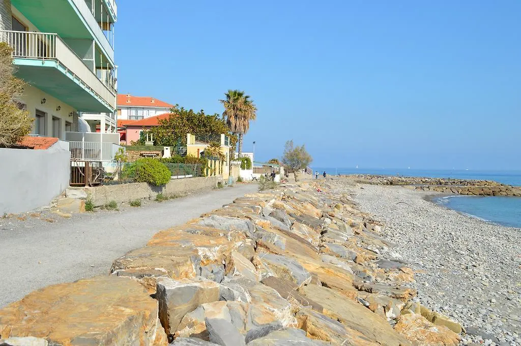 Riva Beach Apartment Riva Ligure 0*,  Italy