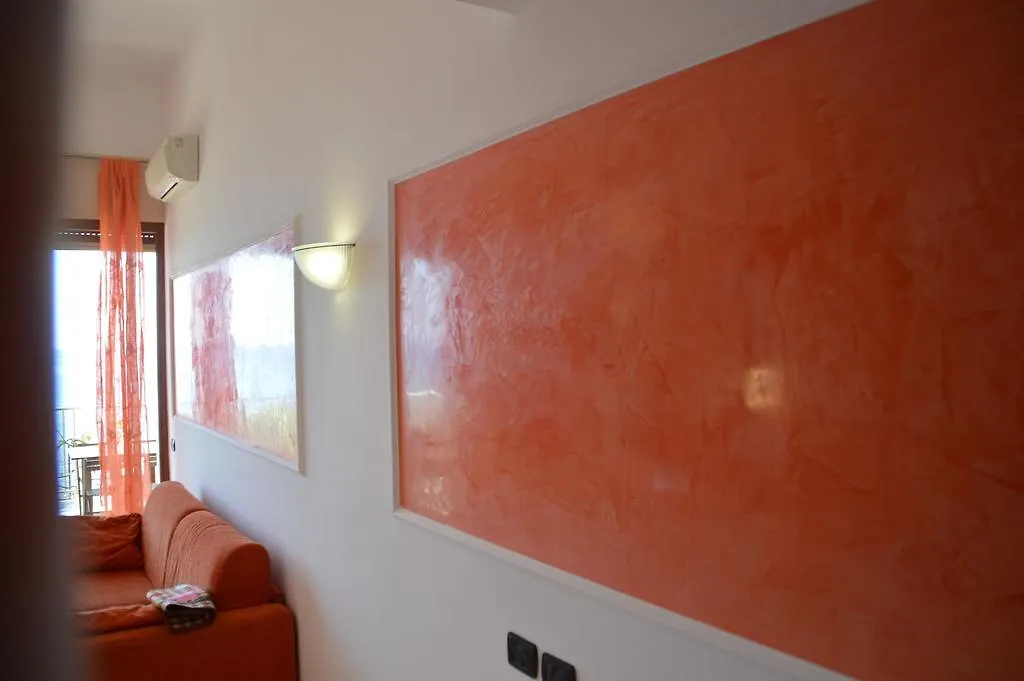 Riva Beach Apartment Riva Ligure